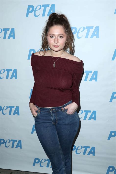 emma kenny nude|Emma Kenney Nude Leaked The Fappening (4 Pics + Video)